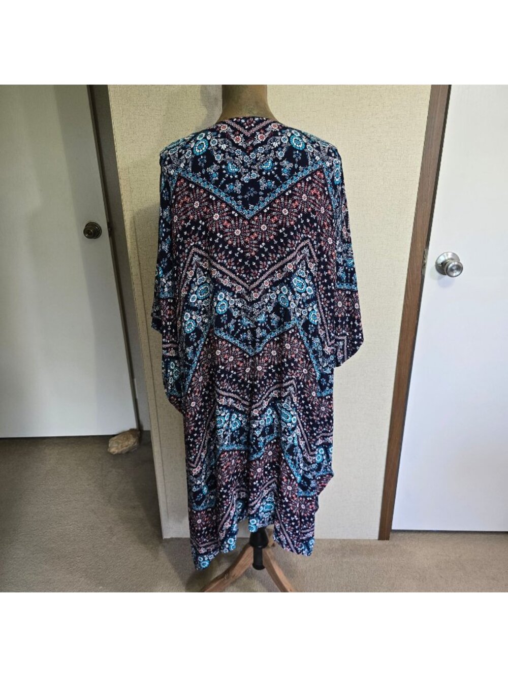 Scoop M/L Open Front Kimono Boho Lightweight Floral